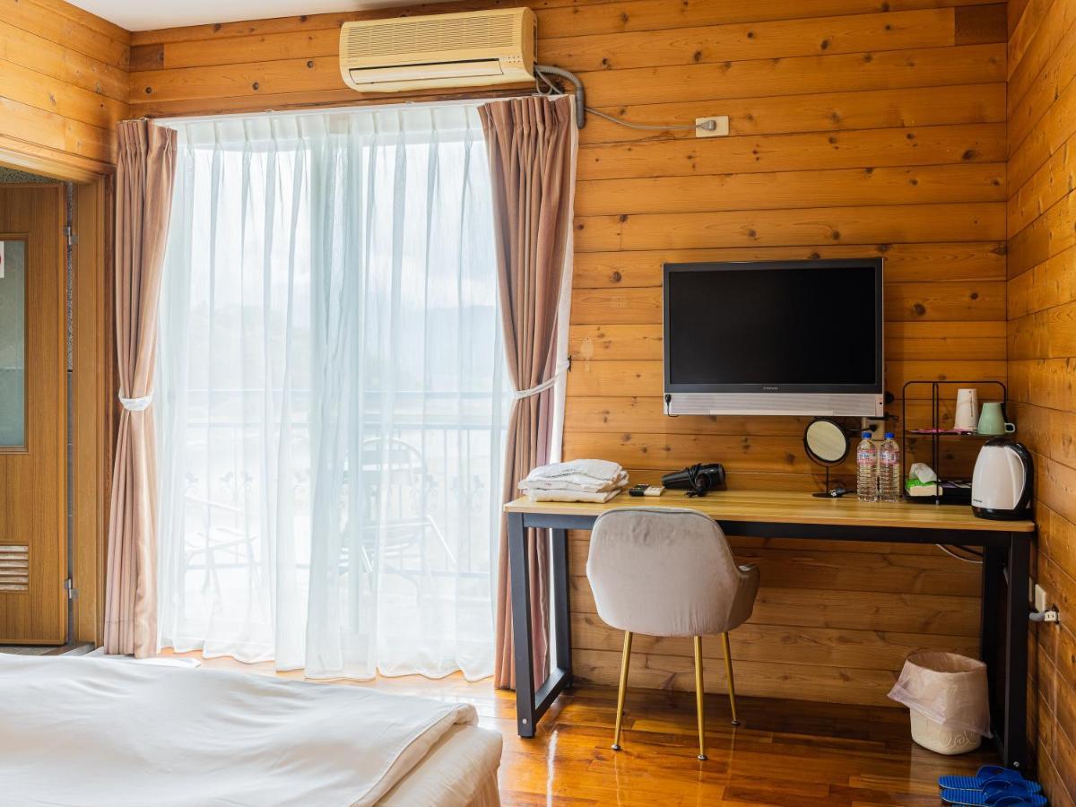 Bishui Shanju Lakeside B&B Юйчи Экстерьер фото