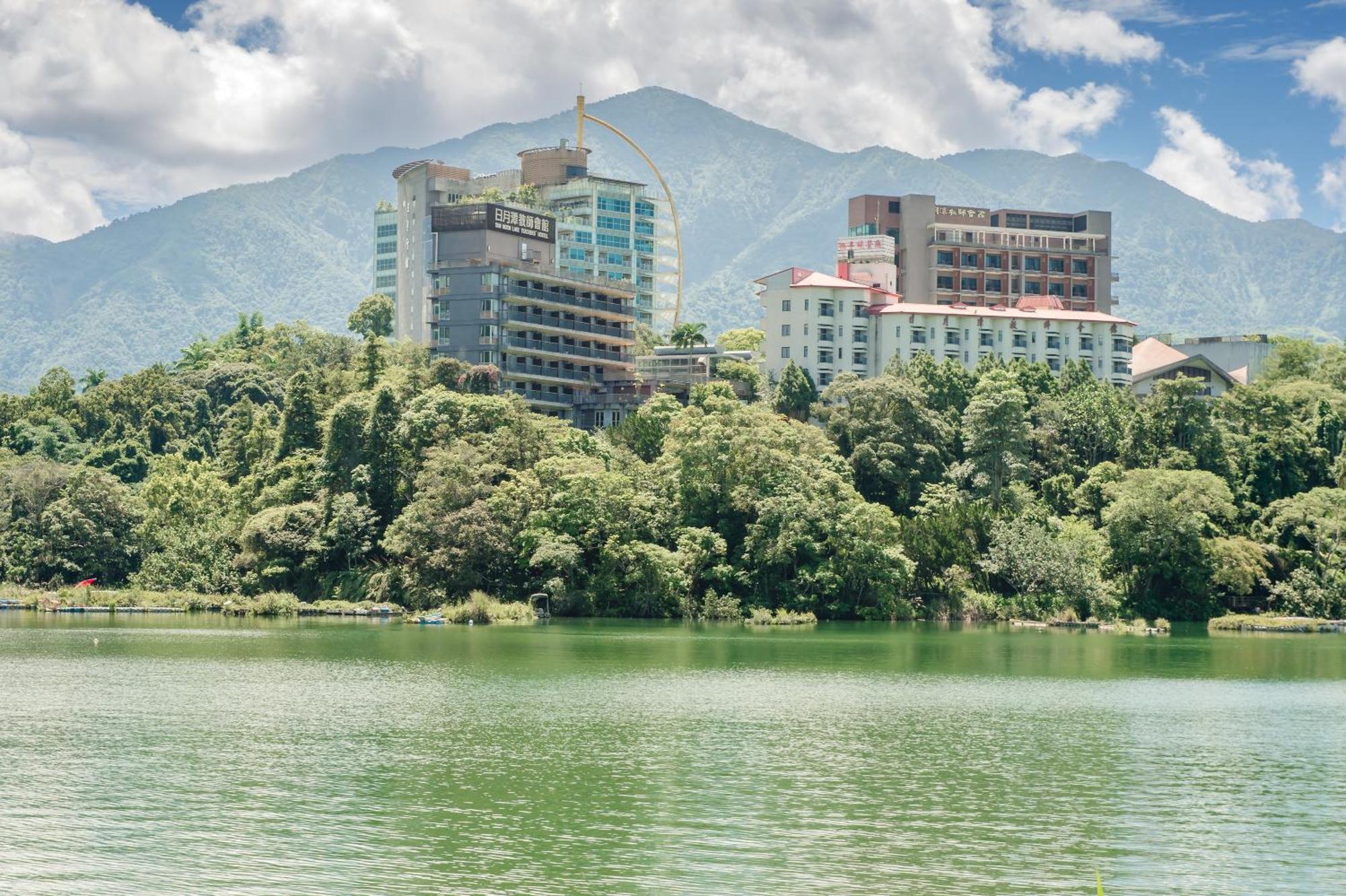 Bishui Shanju Lakeside B&B Юйчи Экстерьер фото