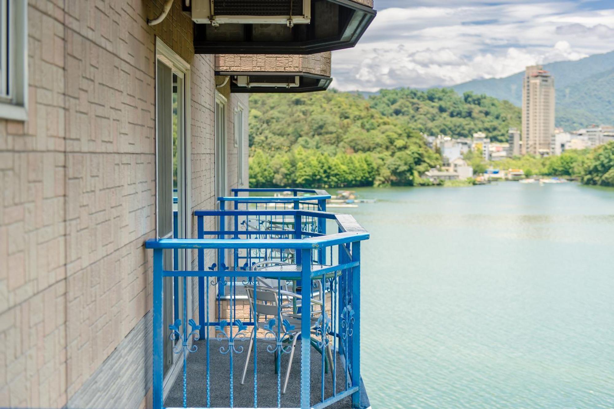 Bishui Shanju Lakeside B&B Юйчи Экстерьер фото