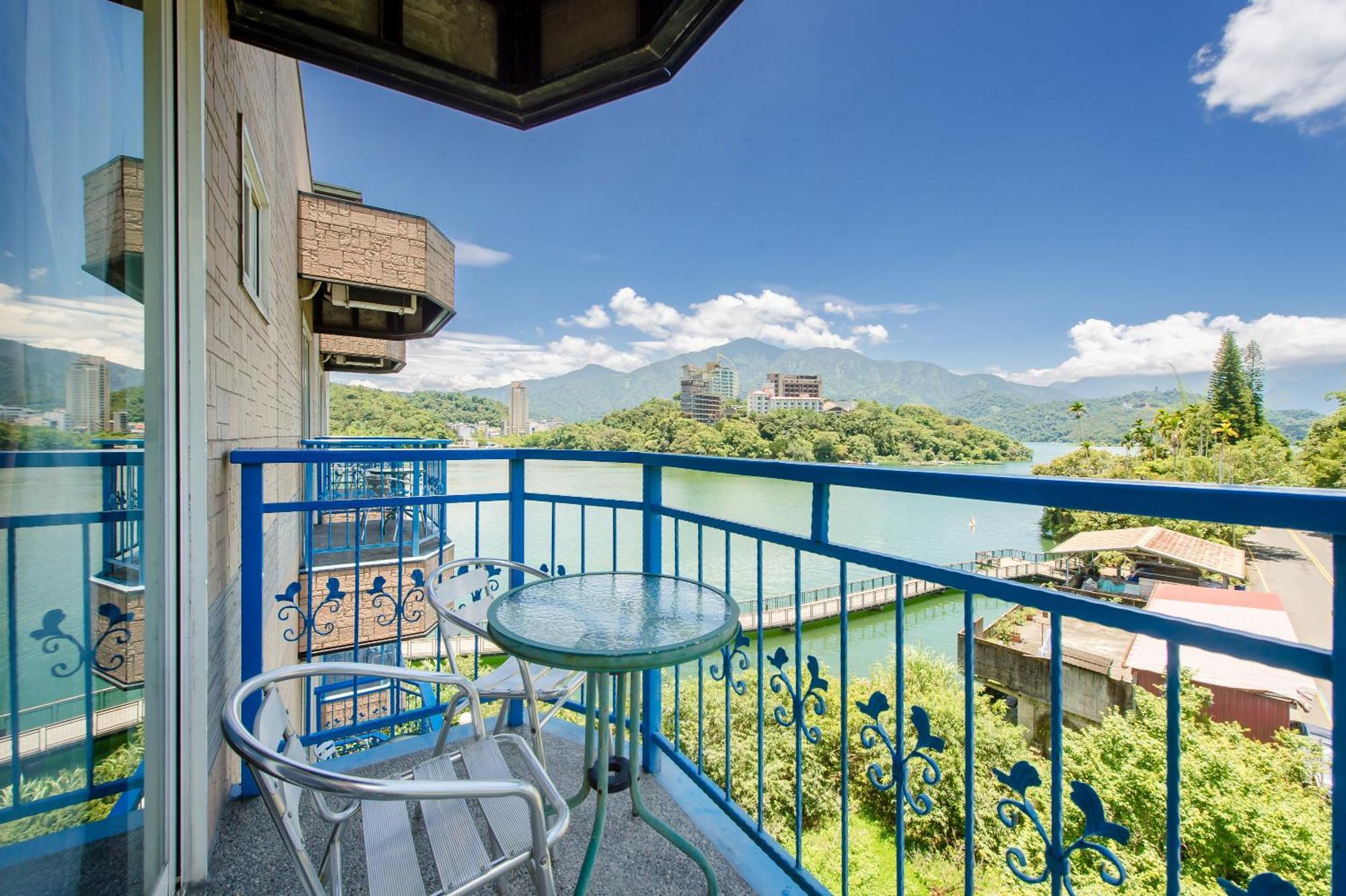 Bishui Shanju Lakeside B&B Юйчи Экстерьер фото