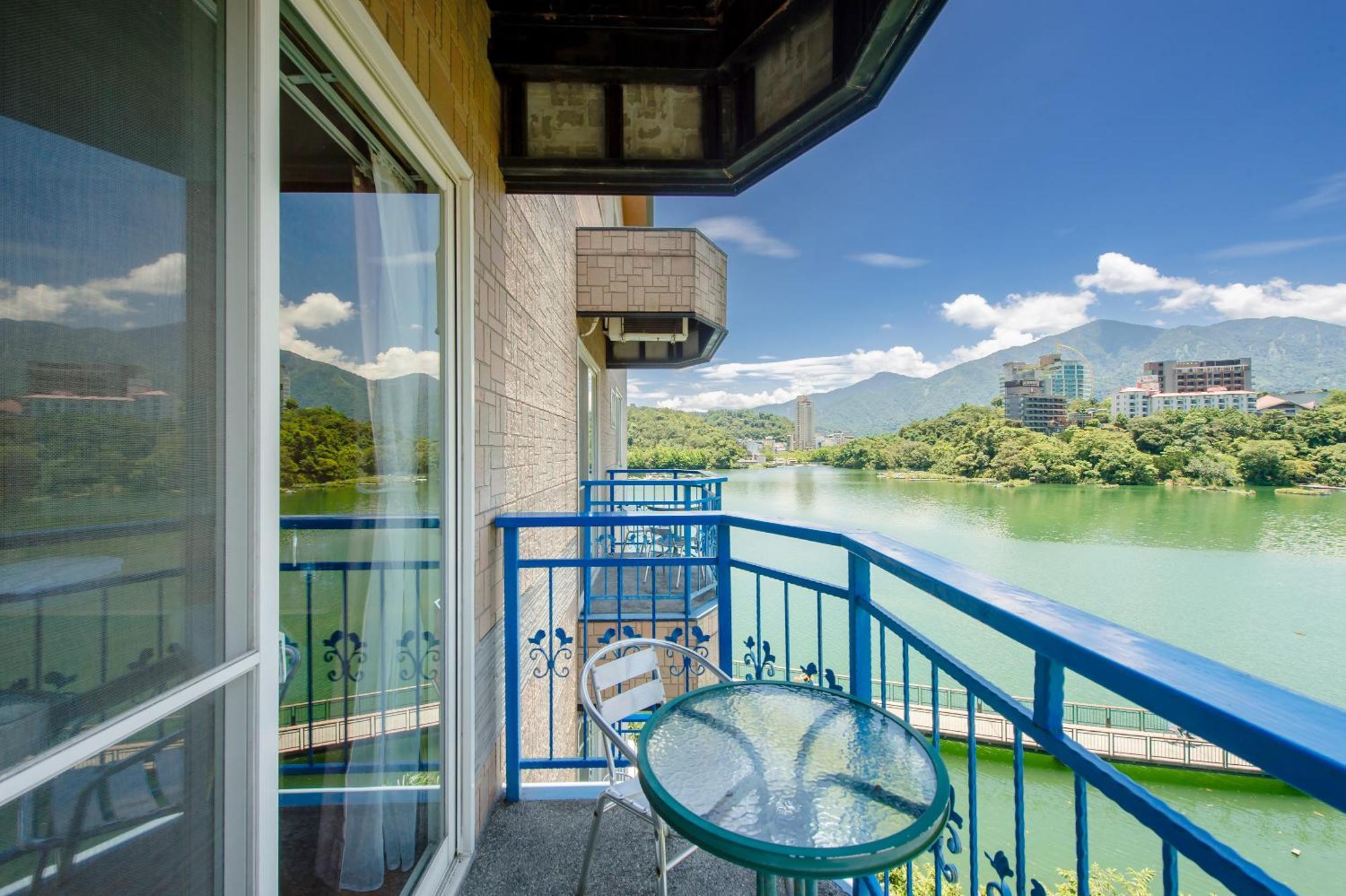 Bishui Shanju Lakeside B&B Юйчи Экстерьер фото